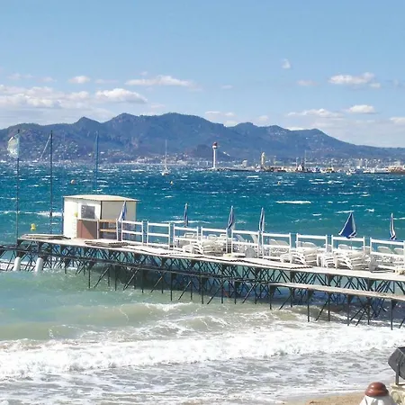 Apartmán 1 Bedroom Lovely In