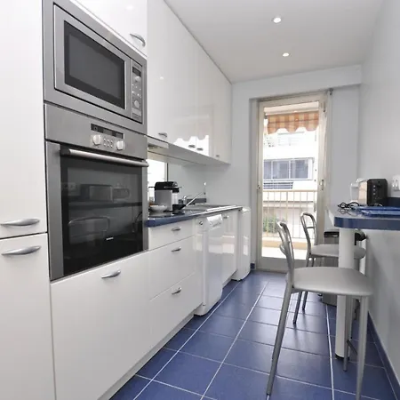 1 Bedroom Lovely In Daire *