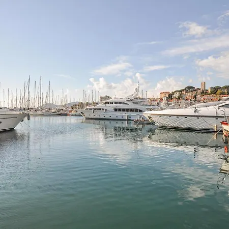 Apartment Cozy In With Wifi Cannes