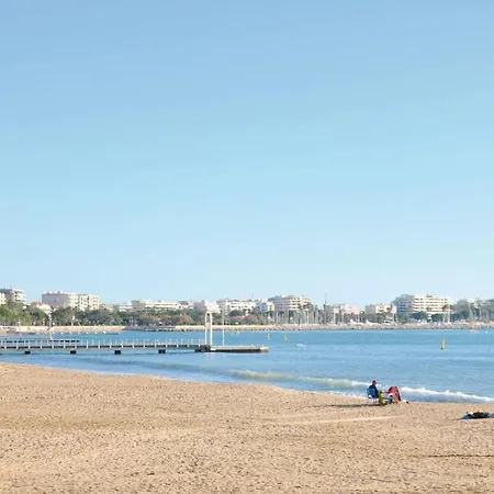 1 Bedroom Lovely In Daire