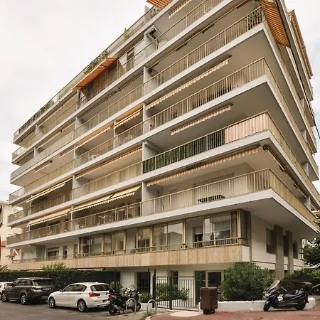 Appartement 1 Bedroom Lovely In *